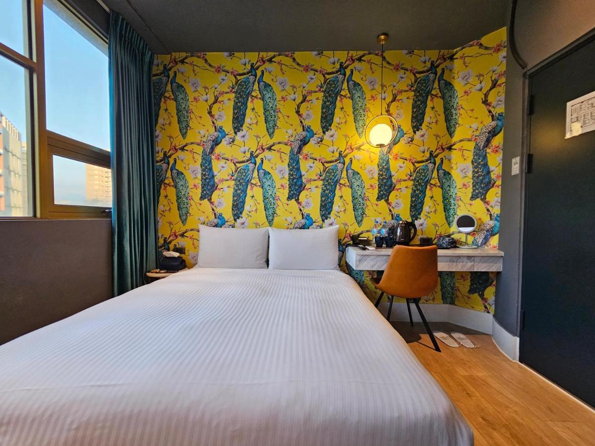 Modern Inn Taichung Extérieur photo