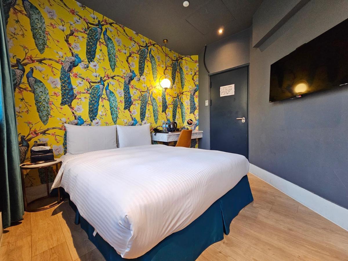 Modern Inn Taichung Extérieur photo